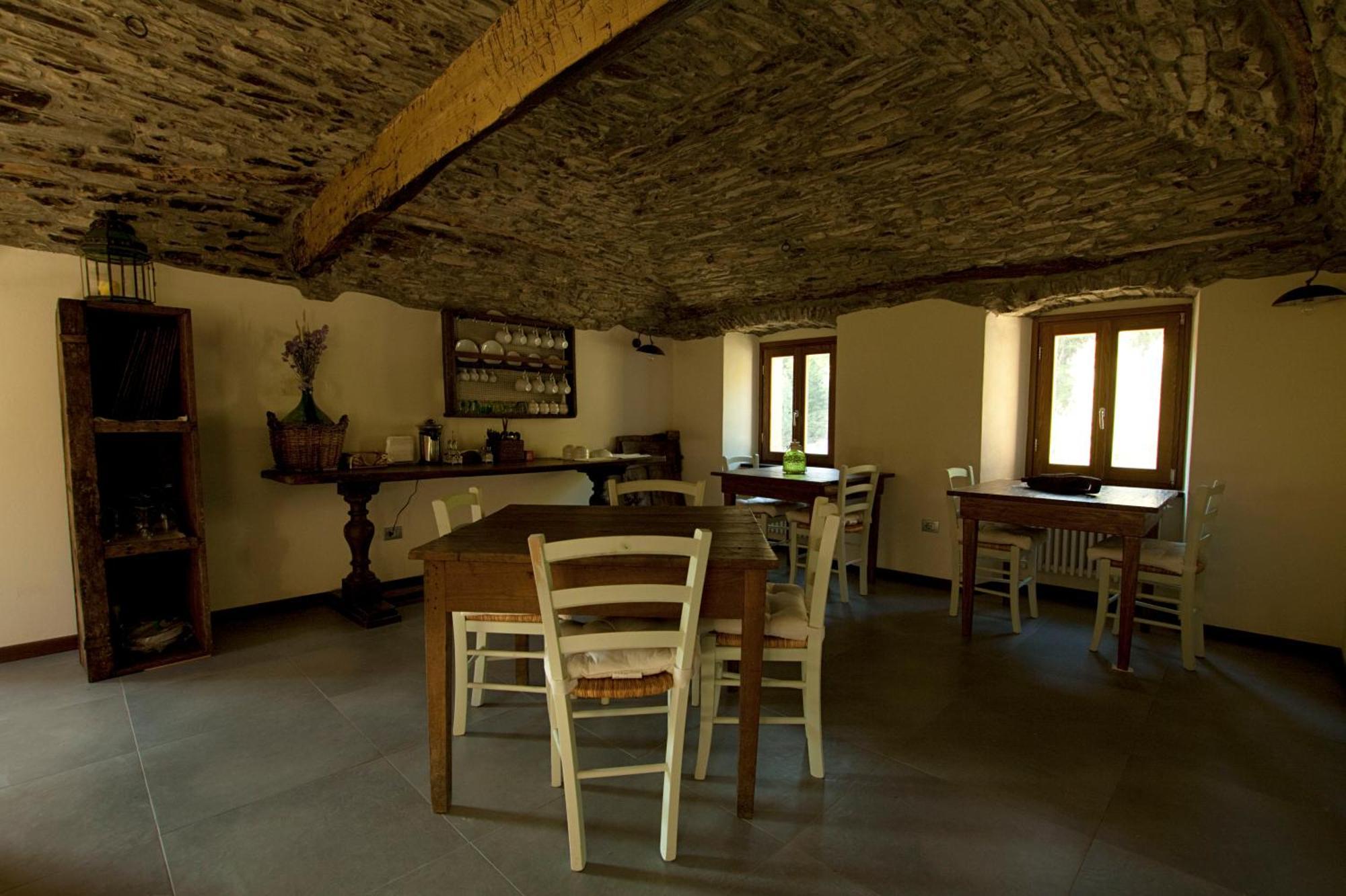 Mulino Marghen - Restored Watermill - Accomodation And Retreat Center Zeri Exterior foto