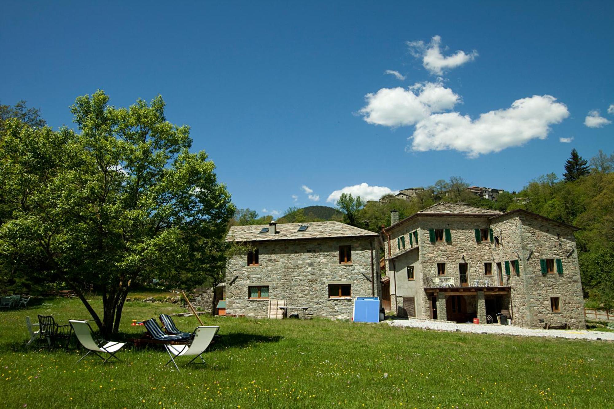 Mulino Marghen - Restored Watermill - Accomodation And Retreat Center Zeri Exterior foto