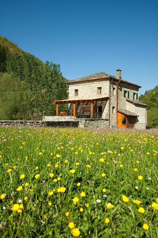 Mulino Marghen - Restored Watermill - Accomodation And Retreat Center Zeri Exterior foto